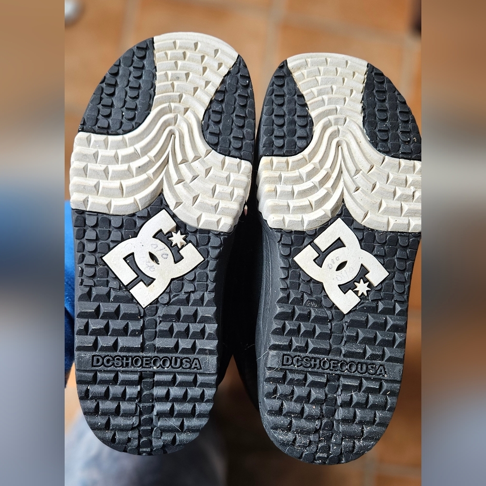 VTG DC Shoes Chalet SE 2.0 Black Snow Moon Boots Faux Fur Rhinestone Y2K - Picture 9 of 13